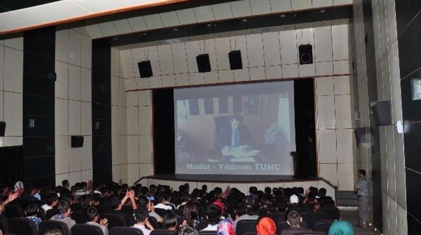 Hizan&rsquo;da Şiir Dinletisi