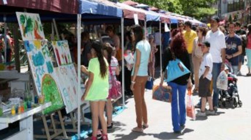 Eskişehir Sokak Festivali Ile Şenlendi