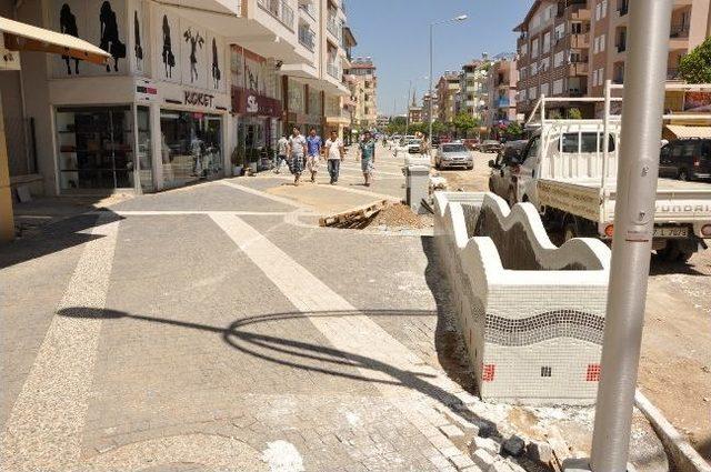 Hisar Caddesi&rsquo;ndeki &Ccedil;alışmalar Devam Ediyor 2