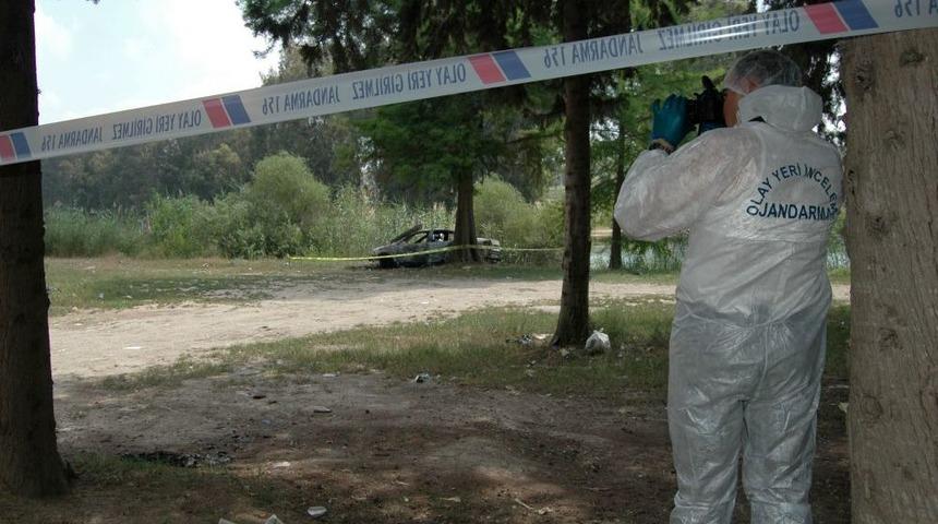 Yanarak Hurdaya D&ouml;nen Otomobilin I&ccedil;inden Ceset &Ccedil;ıktı