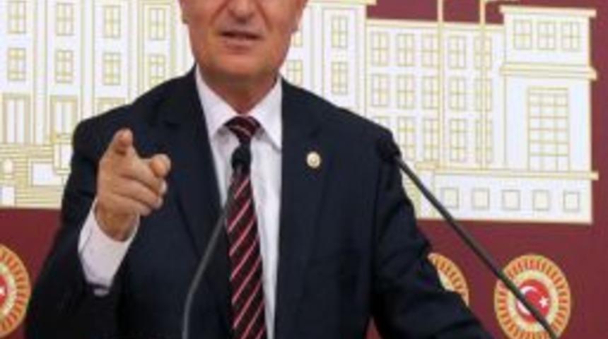 MHP&rsquo;li Yeni&ccedil;eri&rsquo;den Arın&ccedil;&rsquo;a Mehter Tepkisi