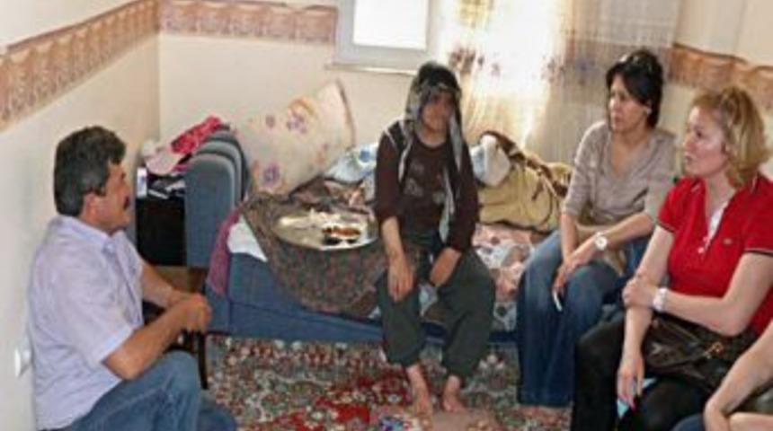 G&ouml;n&uuml;l El&ccedil;ileri 8 Engelli Vatandaşı Sevindirdi