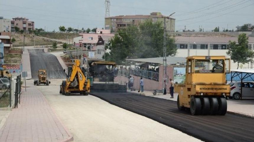 B&uuml;y&uuml;kşehir Sarı&ccedil;am&rsquo;ı Asfaltlıyor
