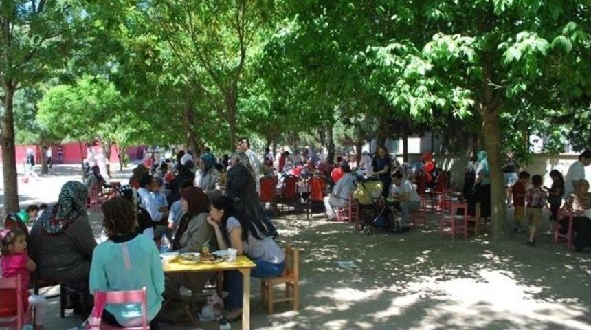 Bah&ccedil;elievler Gazi &Ccedil;ocuklarla Şenlendi