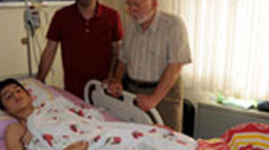 Polis &ccedil;ocuğun bacağını kırdı