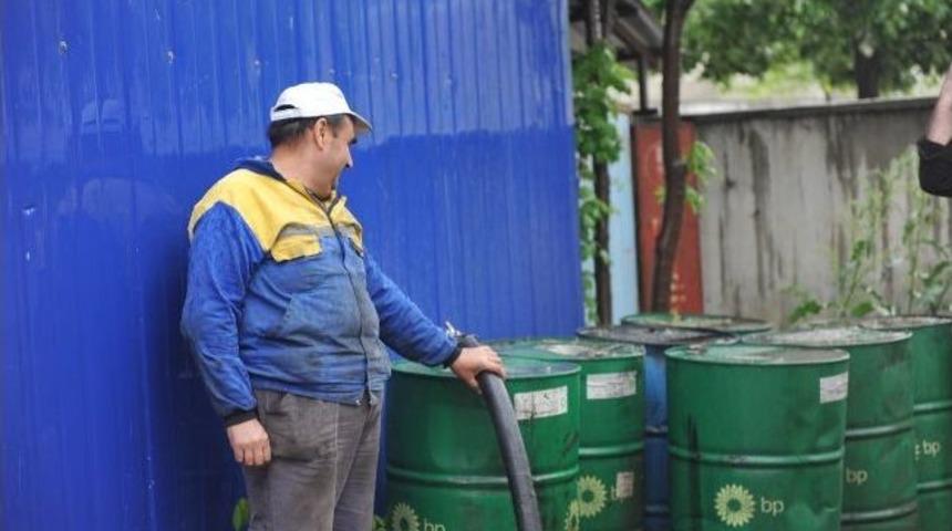 Boz&uuml;y&uuml;k Belediyesi&rsquo;nden 1,5 Ton Atık Motor Yağı