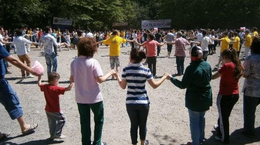 G&ouml;&ccedil;menler Rumeli Balkan Federasyonu&rsquo;nun Pikniğinde Buluştu