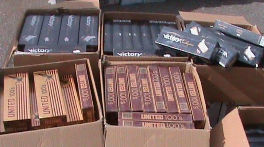 Kayseri Polisinden G&uuml;mr&uuml;k Ka&ccedil;ağı Sigara Ve 10 Numara Madeni Yağ Operasyonu