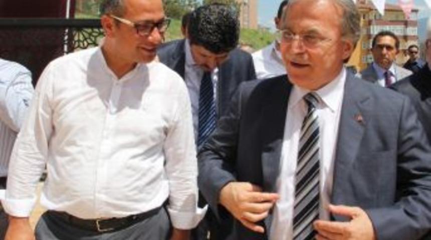 Şahin&rsquo;den &Ccedil;ebi&rsquo;ye &Ouml;vg&uuml;