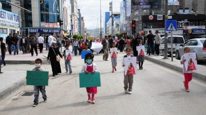 Van&rsquo;da &lsquo;l&ouml;semiye Hayır&rsquo; Y&uuml;r&uuml;y&uuml;ş&uuml;