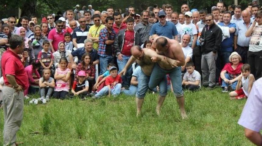 Eğitim Bir-sen &Uuml;yeleri Piknikte Buluştu