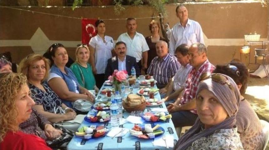 Mhp&rsquo;den Menzilahır&rsquo;a Kahvaltılı Ziyaret