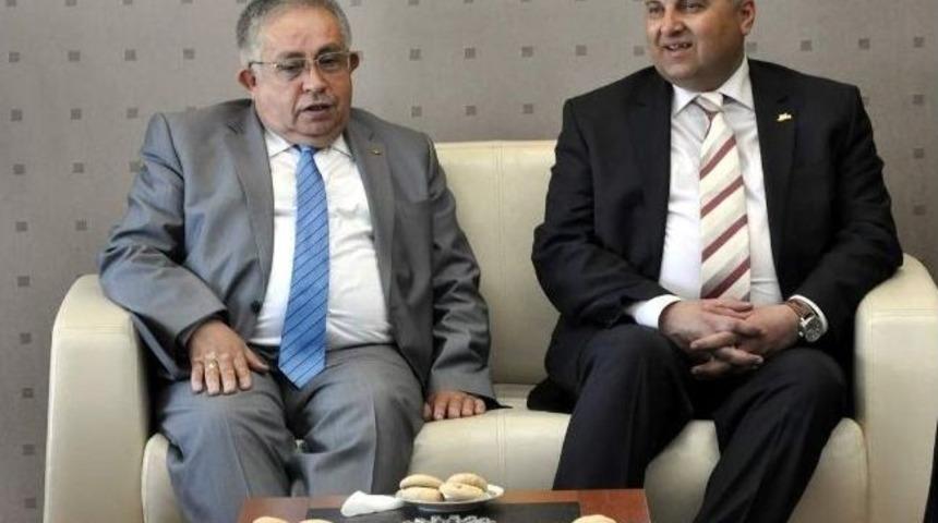 İl Emniyet M&uuml;d&uuml;r&uuml; Mustafa Aydın, Ktb'yi Ziyaret Etti