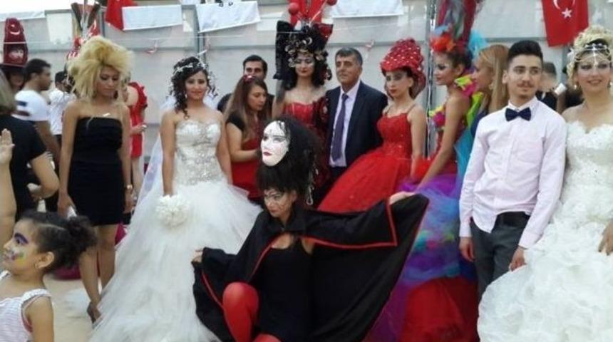 Kuaf&ouml;rler H&uuml;nerlerini Mersin&rsquo;de Sergiledi