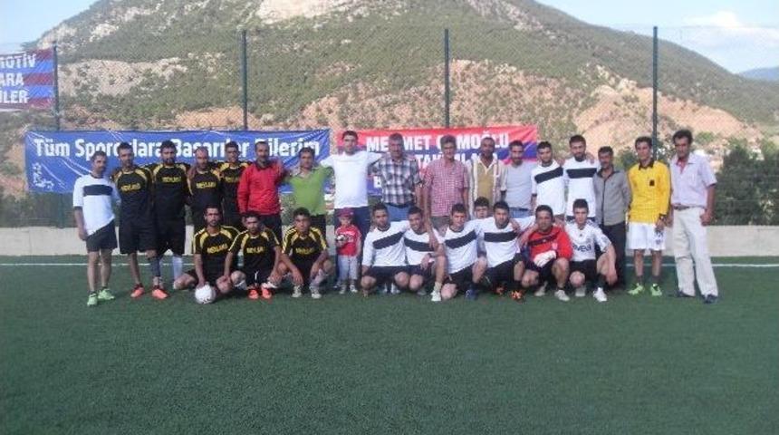 Cumayanı K&ouml;y&uuml;nde Futbol Ş&ouml;leni Devam Ediyor