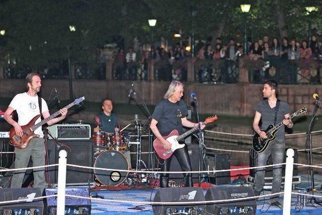 Eskişehir &lsquo;sokak Festivali&rsquo; İle Renklendi 1