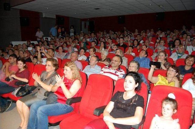 Miniklerden Bale G&ouml;sterisi 1