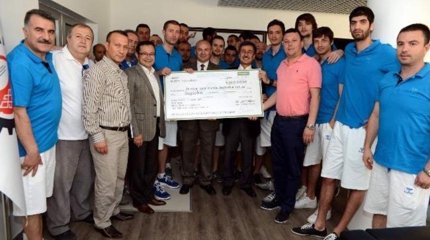 Belediye Başkanı Ali Erdoğan&rsquo;dan Beko Ligine &Ccedil;ıkan Basketbol Takımına Destek