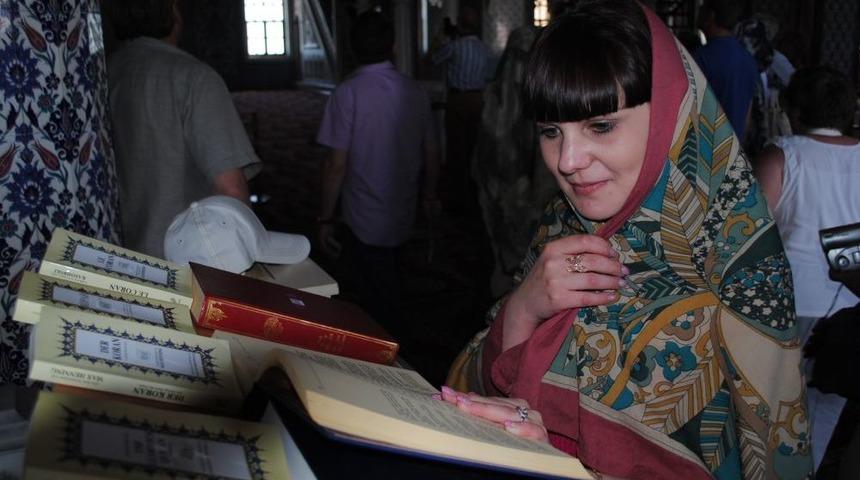 &Uuml;&ccedil; Yıl I&ccedil;inde 36 Bin 600 Rus Anadolu'da Inan&ccedil; Turuna &Ccedil;ıktı