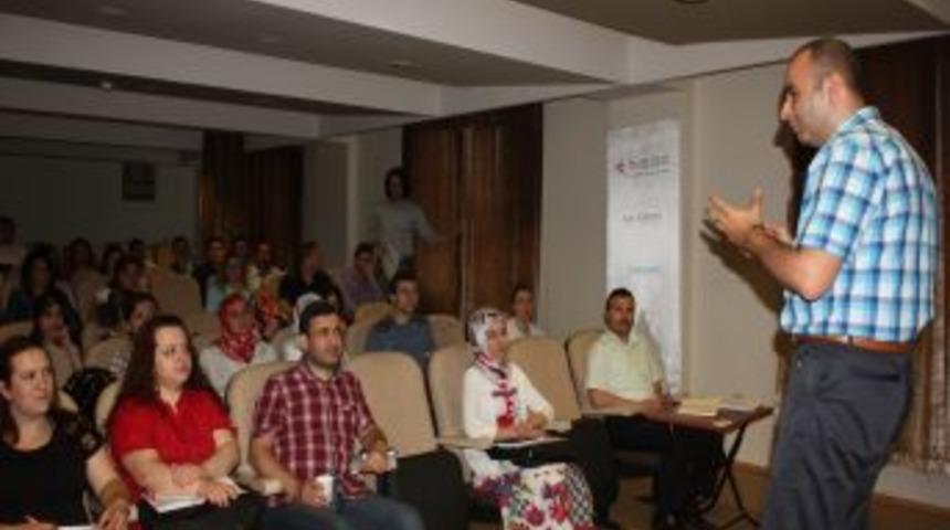 Psikolog Yurdakul: Telefonda S&ouml;ylemekten &Ccedil;ok Nasıl S&ouml;ylemek Daha &Ouml;nemli