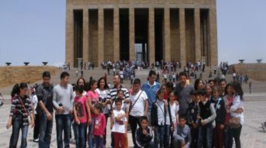 Yozgatlı &Ouml;ğrenciler Ankara'yı Gezdi