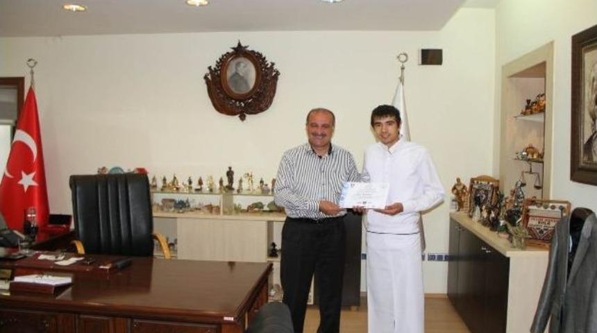 Kulalı Gen&ccedil; Aş&ccedil;ı Başarıya Doymuyor