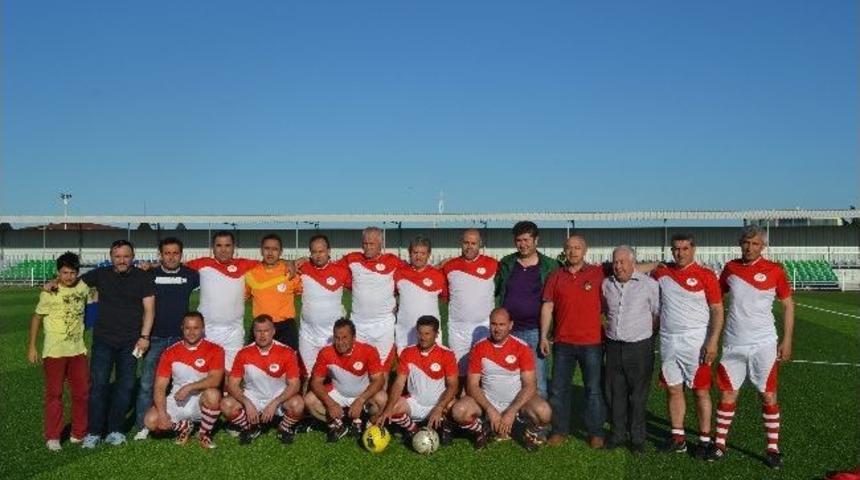 Şampiyon Romanya Veteranları Oldu