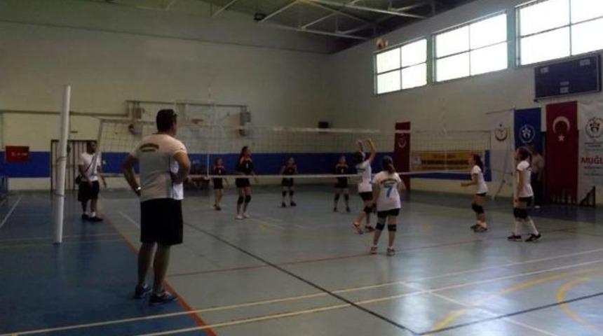 Voleybol Minikler Ligi Sona Erdi