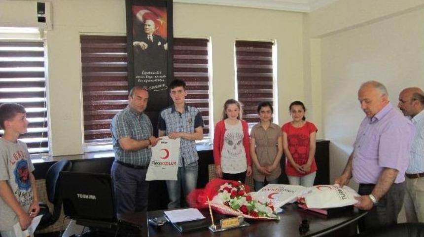 Kumru İmkb Ybo &Ouml;ğrencilerinden Kızılay&rsquo;a Bağış