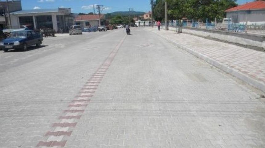 Yenice&rsquo;de Yollara Kilitli Beton Parke D&ouml;şeniyor