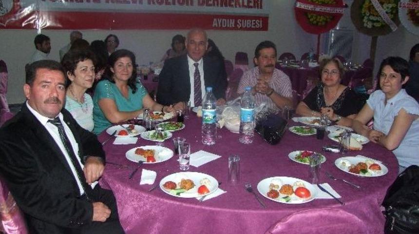 Canlar Dayanışma Ve Işık Gecesinde Bir Araya Geldi