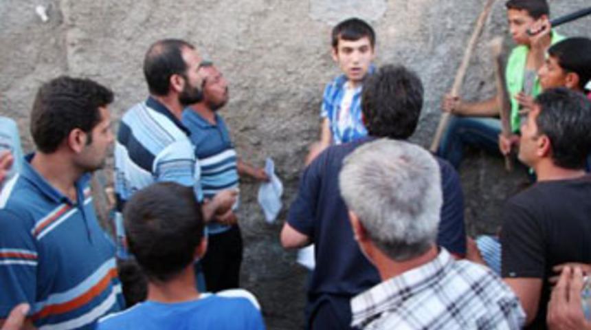 Uyuşturucu tacirlerine karşı sopalı n&ouml;bet