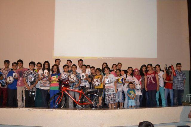 Işık Dershanesi Başarılı Öğrencilerini Ödüllendirdi 1