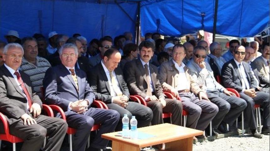 Erzincan Belediyesi&rsquo;nden Asfalt Hamlesi