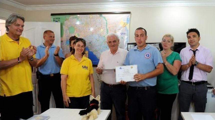 Eğitmenler Sertifikalarını Aldı