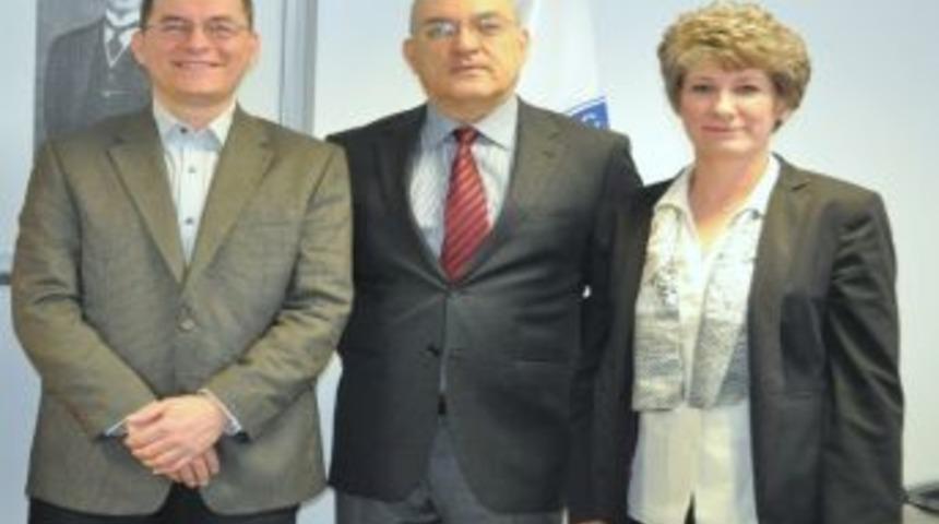 İzmir &Uuml;niversitesi&rsquo;nden Bir Anlaşma Da State University Of New York&rsquo;la