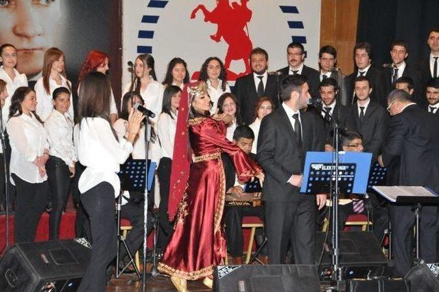 Om&uuml;&rsquo;de T&uuml;rk Sanat M&uuml;ziği Gecesi 2