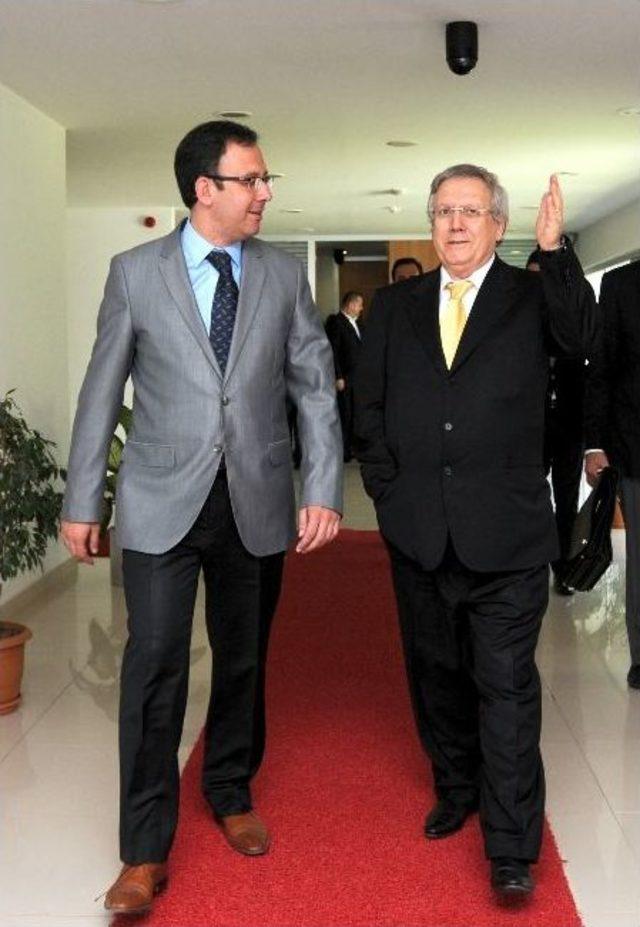 Spor Toto Teşkilat Başkanı Kasapoğlu na, Aziz Yıldırım dan Ziyaret 1