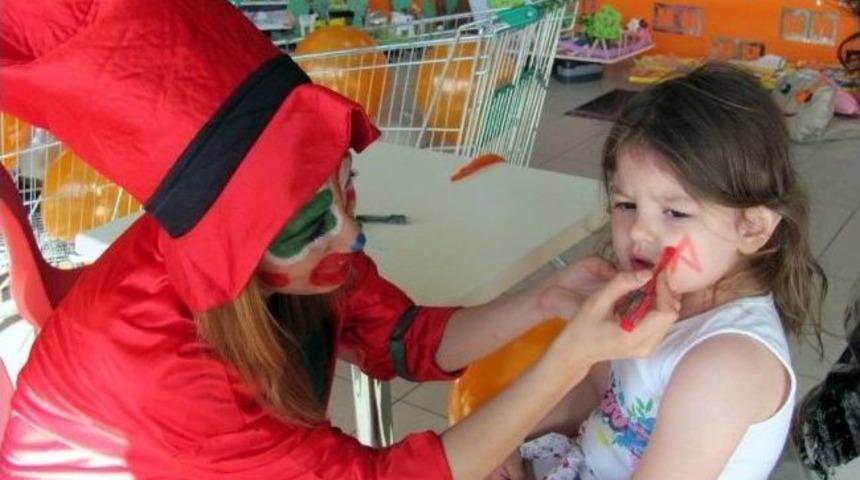 Anaokulu &Ouml;ğrencilerinden Yılsonu Sergisi