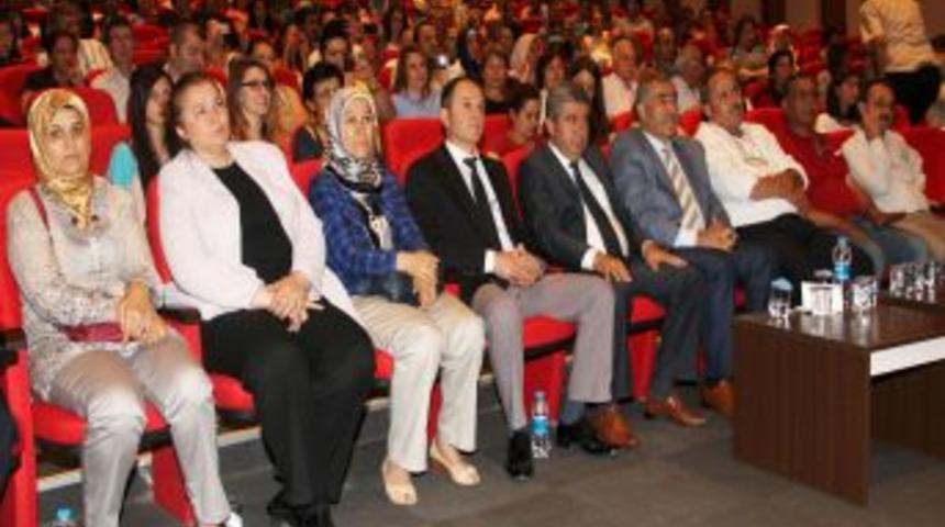 D&ouml;şemealtı'nda Kursiyerler T&uuml;rk Sanat M&uuml;ziği Konseri Verdi