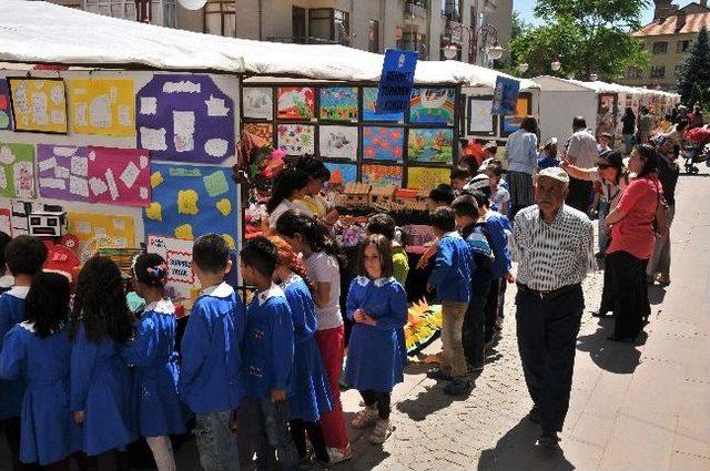 Akşehir’de Yıl Sonu Sergileri