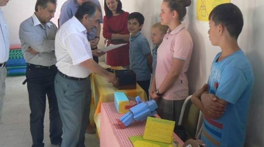 Metristepe Ortaokulu'nda Tasarım Ve G&ouml;rsel Sanatlar Sergisi