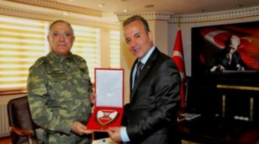 3. Ordu Komutanı'ndan Vali G&uuml;ner&rsquo;e Ziyaret
