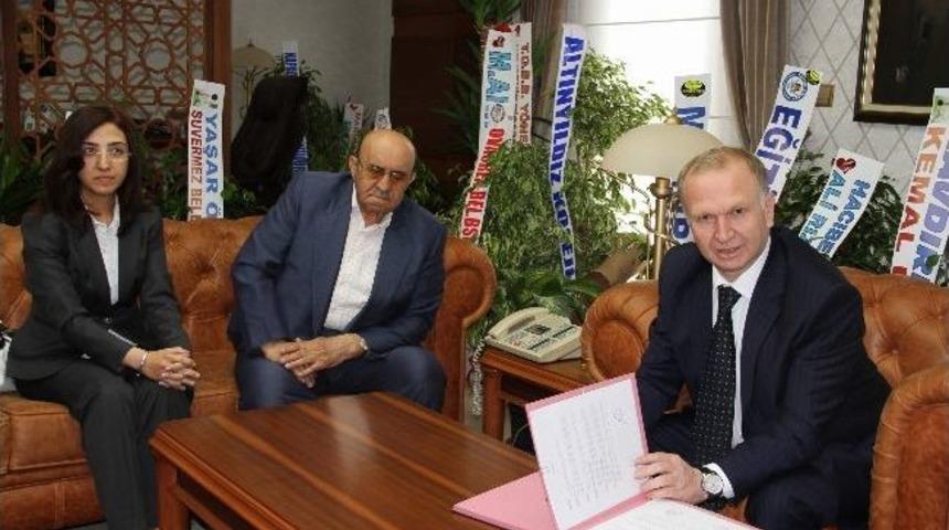 &Uuml;rg&uuml;pl&uuml; Hayırseverden Eğitime Katkı