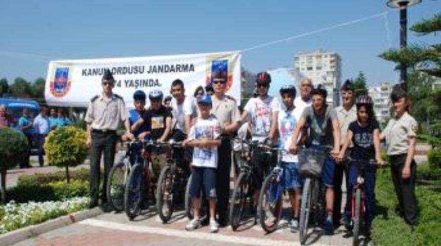 Jandarmadan Bisiklet Yarışı