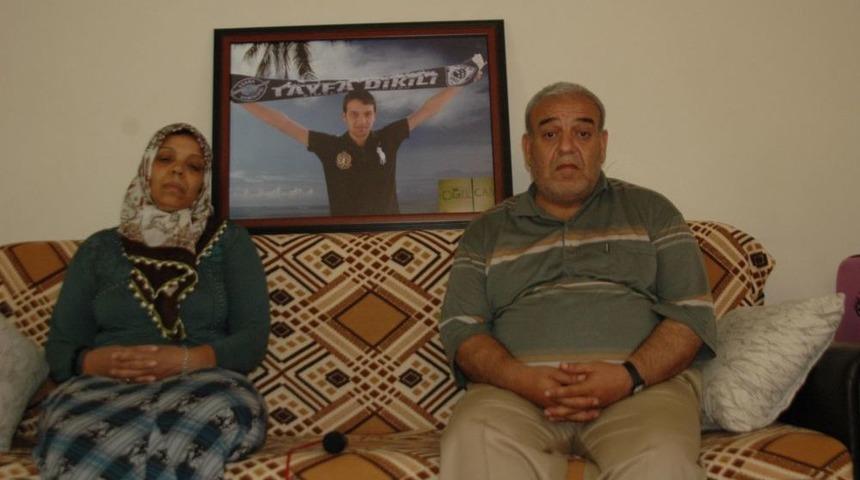 Reyhanlı Saldırısında &Ouml;len Oğlunun Isminin Okuduğu Okula Verilmesini Istiyor
