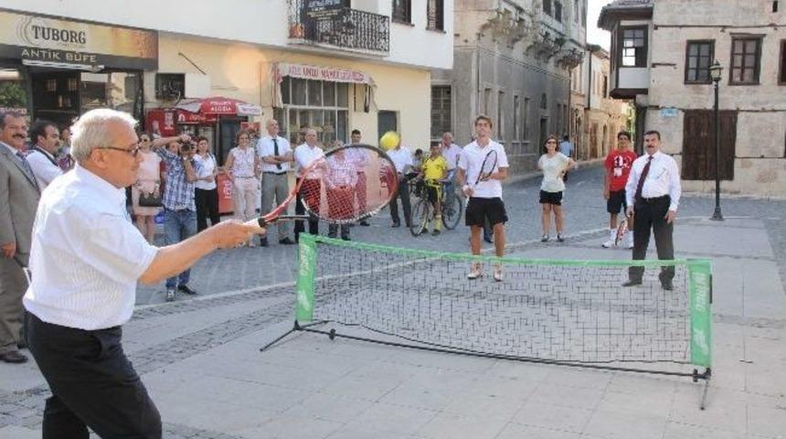 Tarsus Cup Tenis Turnuvası Başladı