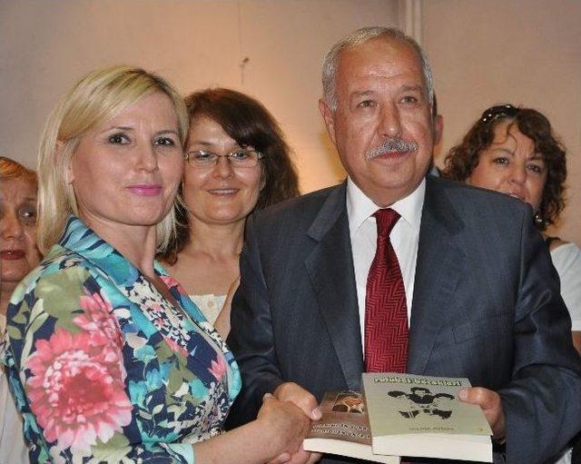 Yazar Selma Aydın,  rutubet B&ouml;cekleri  Adlı İkinci Kitabını &Ccedil;ıkardı 1