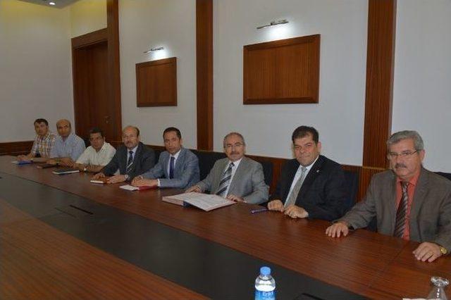 İl &Ouml;zel İdaresi Ve Tpao Bozuk Yolları Onaracak 1