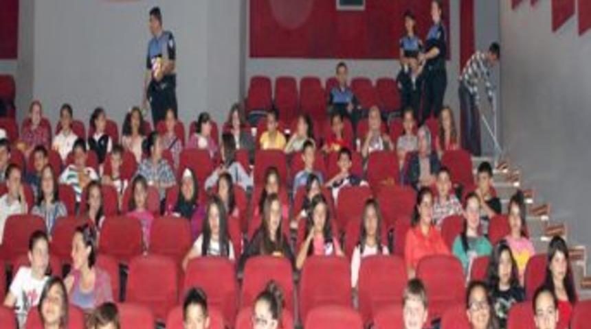 &Ccedil;orum Emniyeti'nden 'Geleceğe Yakılan Meşale' Projesi